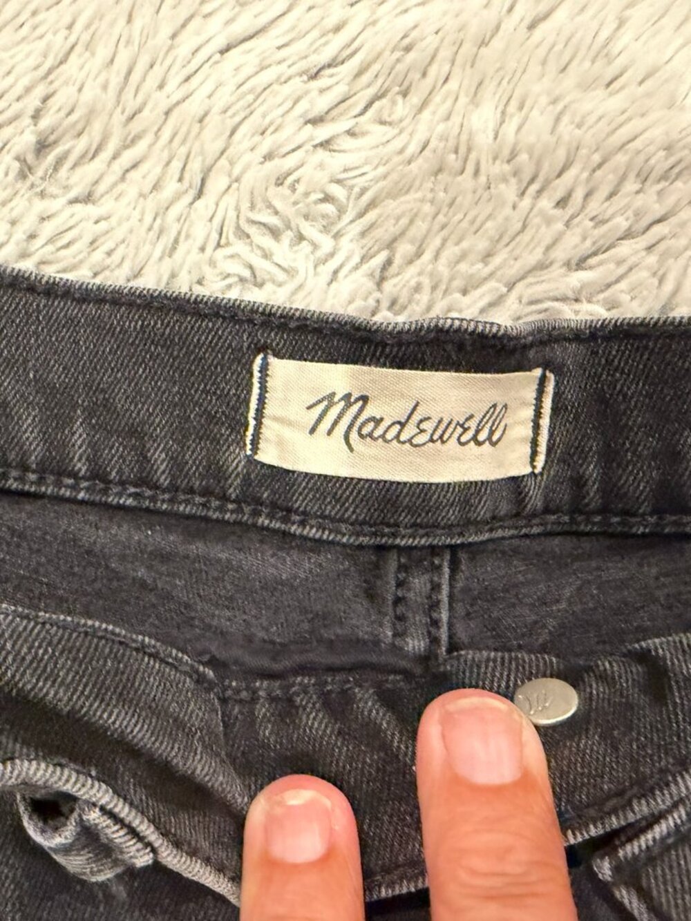 Madewell Black Jean shorts - Picture 2 of 5